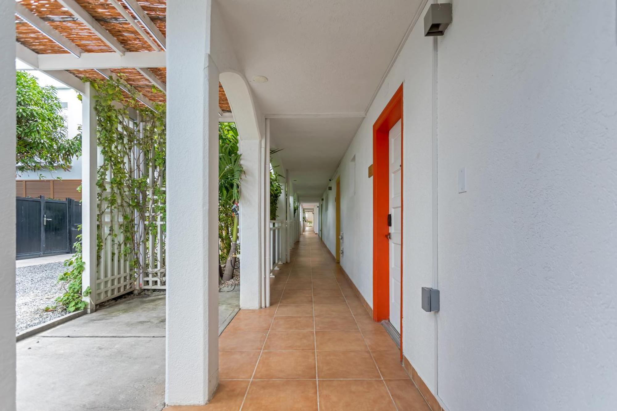 Maho Beach House - Luxe 1 Bedroom - Ocean Hideaway Экстерьер фото